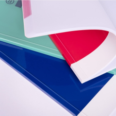 Milan Nata 624 Lot de 3 cahiers lignés A4, épaisseur 7 mm - 48 feuilles de 95 g/m² - Microperforés - Couleurs assorties