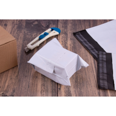 Apli Pack de 50 Sacs Opaques en Polypropylène avec Fermeture Adhésive - Haute Résistance - Souple - Opaque pour l'Intimité