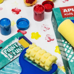 Pack de peinture Apli pour enfants – Comprend 3 détrempes et accessoires – Encourage la créativité et la collaboration