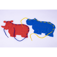 Apli Animal Kit de Couture - Format Maxi - 6 Animaux en Plastique avec Trous - 18 Cordes Colorées - Développe la