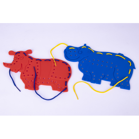 Apli Animal Kit de Couture - Format Maxi - 6 Animaux en Plastique avec Trous - 18 Cordes Colorées - Développe la