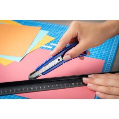 ✅ Dahle 10865 Basic Cutter avec lame de 18 mm - Mécanisme de verrouillage automatique - Guide en métal couleur en stock