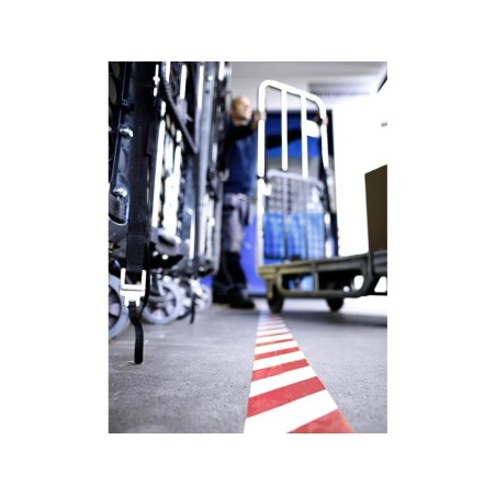 Ruban adhésif de marquage Tesa 50 mm x 66 m - Idéal pour marquer des obstacles permanents - Adhésif sans solvant - Couleur