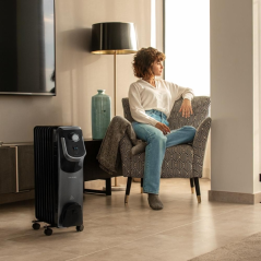 Radiateur à bain d'huile Cecotec ReadyWarm 9000 Space 360 noir, 9 modules de 150 x 580 mm, 2000 W, chauffe jusqu'à 22 m²