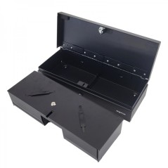 boîte métallique noire avec serrure