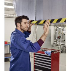 Découvrez nos outils robustes et performants : outillage à main, électroportatif et accessoires pour réussir tous vos travaux