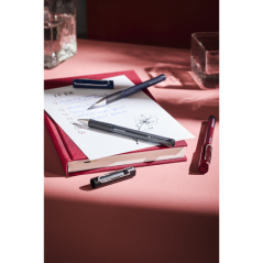 Faber-Castell Beyond Gel Broad Boligrafo con Capuchon - Punta 1mm - Trazo de 0.6mm - Grip de Agarre - Tinta Gel Roja