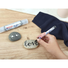 Edding 5300 Acrylic Expositor con 137 Rotuladores Permanentes Acrilicos - Punta Biselada 1-2mm - Trazo Fino - Resistente a la Lu