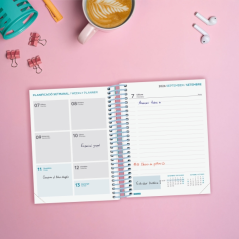 Agenda scolaire Finocam Diva 26/27 en catalan - 1 jour par page - Format 8º - 120 x 164 mm - Couverture cartonnée lignée - Papie
