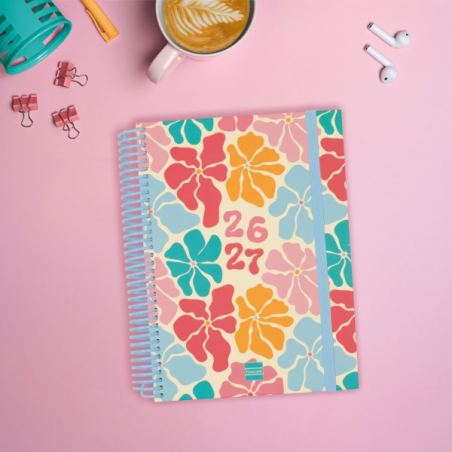 Agenda scolaire Finocam Diva 26/27 - 1 jour par page - 4e format - 155 x 212 mm - Couverture cartonnée lignée - Papier 80 g/m² -