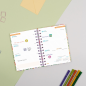 Agenda scolaire Finocam Cosmo Cart 26/27 en catalan - Vue hebdomadaire horizontale - Format 8º - 120 x 169 mm - Couverture carto