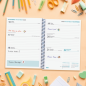 Agenda scolaire Finocam Cool 26/27 en catalan - Vue hebdomadaire horizontale - Format A4 - 155 x 212 mm - Couverture cartonnée l