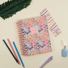 Agenda scolaire Finocam Moniquilla 26/27 en catalan - 1 jour par page - Format E10 - 155 x 212 mm - Couverture rigide - Papier 8