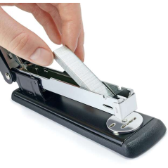 Agrafeuse de bureau en métal Rapesco Marlin - Jusqu'à 25 feuilles - Agrafes 26/6, 24/6 - Agrafage fermé et ouvert