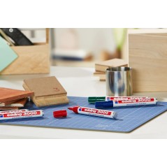 marqueurs Edding 3000 sur tapis