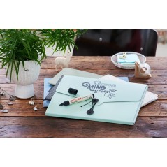 dossier vert accessoires bureau organisés