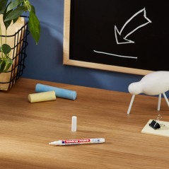 marqueur craie Edding bureau organisé