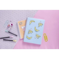 Carnet bleu bananes stylos colorés