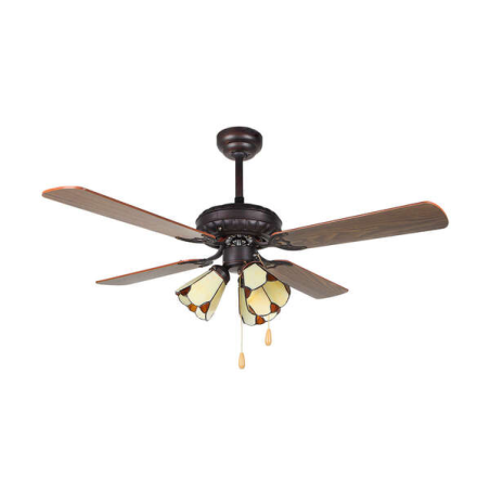 ventilateur de plafond en bois, luminaires Tiffany