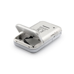 Radio portable AM/FM Daewoo DW1008 - Antenne télescopique et syntonisation analogique précise - Haut-parleur intégré - Prise cas