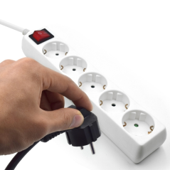 Multiprise Ewent - 5 prises - Version Schuko - 16 A avec interrupteur marche/arrêt - Blanc