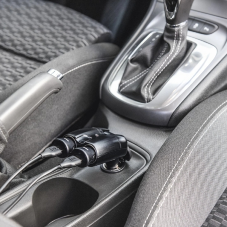 Distributeur d'alimentation 12 V pour voiture Hama à 2 prises - Noir