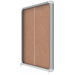 ✅ Nobo Premium Plus Vitrine à Portes Coulissantes avec Fond en Liège 15xA4 - Serrure d'angle Intégrée - Surf en stock