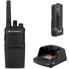 Talkie-walkie Motorola XT420 + Chargeur - 8 canaux PMR446 + 219 codes - Portée jusqu'à 9 km - Autonomie jusqu'à 20 h