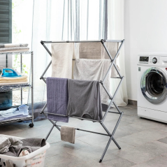 Étendoir à linge extensible en métal Innovagoods Cloxy, 3 hauteurs réglables, 11 barres, supporte jusqu'à 12 kg, pliable, résist