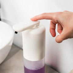 Distributeur de savon mousse automatique Innovagoods Bitefom - Batterie 1200 mAh - Réservoir 350 ml - IPX5 - Rechargeable - Syst