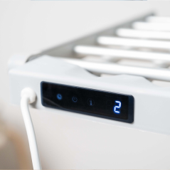 Étendoir à linge électrique Innovagoods Warmmat avec ailettes - 230 W - 20 barres - Supporte jusqu'à 15 kg - Écran tactile - Tem