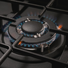 cuisinière à gaz encastrable noire