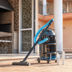 Aspirateur à cendres noir bleu