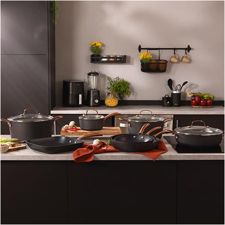 Cocotte basse Cecotec Polka Fantasy 28 cm noire