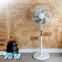ventilateur sur pied blanc