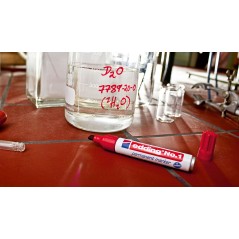 marqueur permanent rouge Edding laboratoire