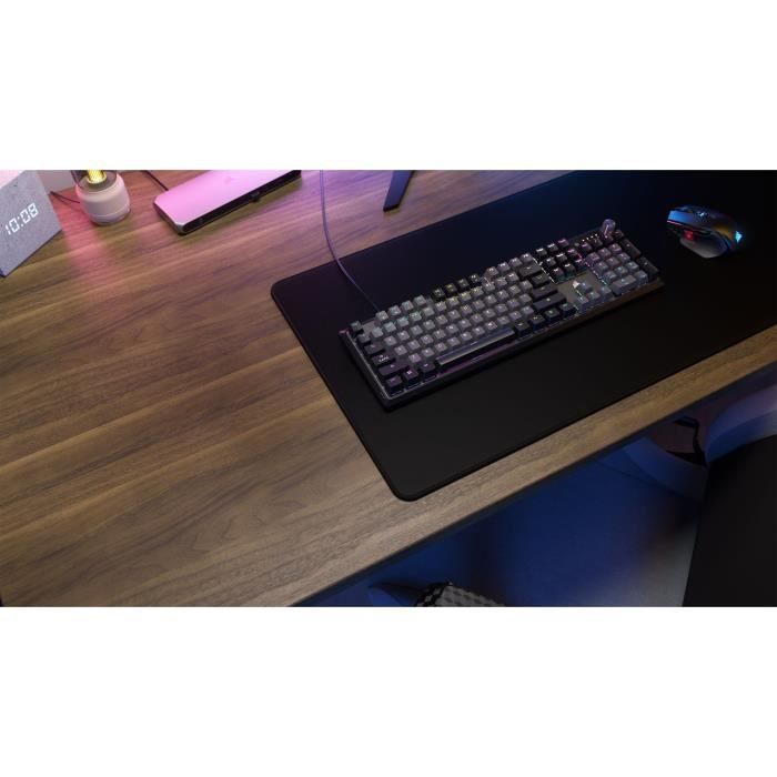 Clavier gaming mécanique - CORSAIR - K70 CORE RGB - Switchs linéaires CORSAIR Red - Insonorisation - Molette rotative - Gris