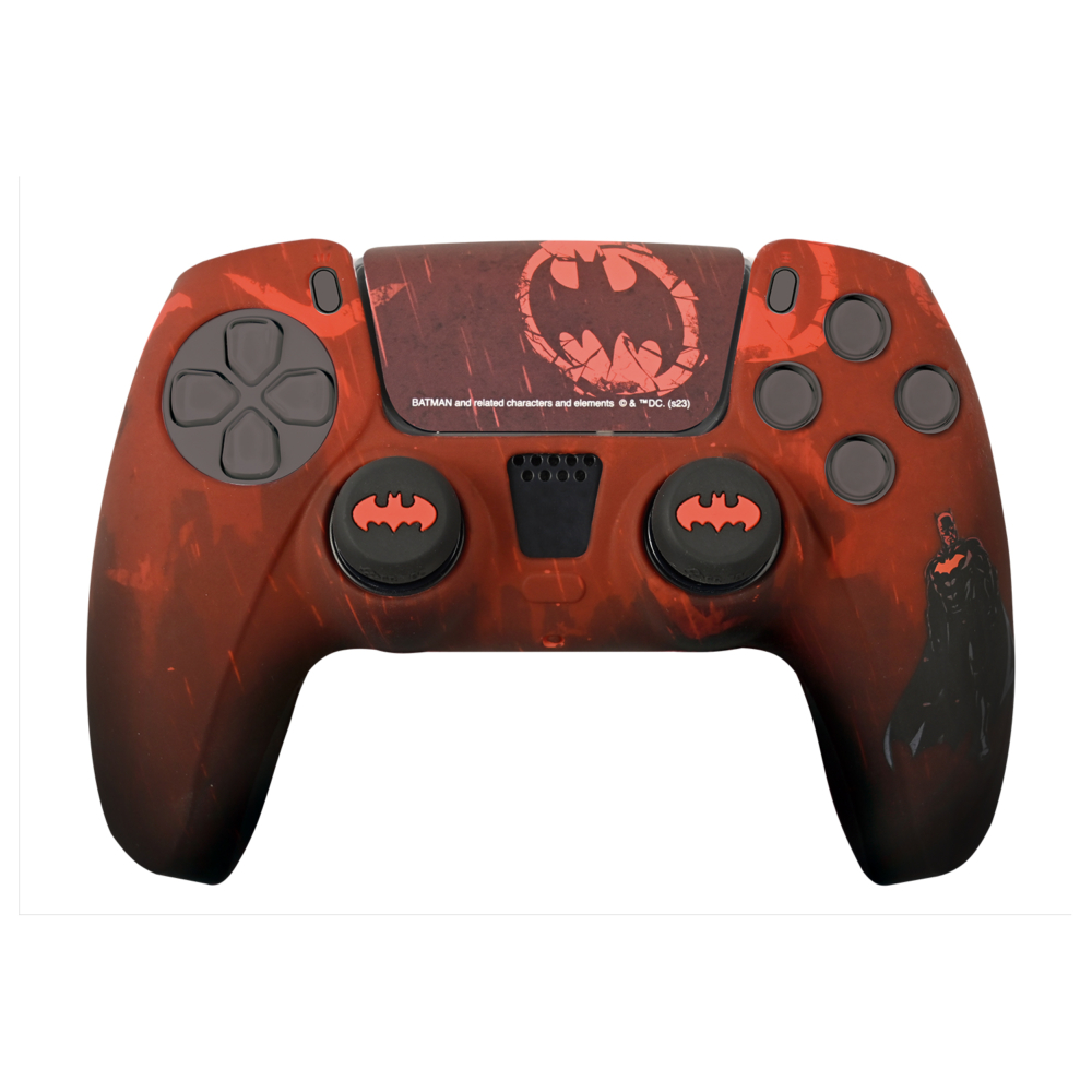 FR-TEC Pack Officiel Batman Coque en Silicone + Grips pour Joysticks pour Dualsense - Design Inspiré des Comics - Autocollant pour le Touchpad - Couleur Rouge