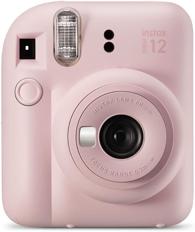 Fujifilm Pack Best Memories Instax Mini 12 Appareil photo instantané Blossom Pink + Instax Mini Film 10 unités. + 3 Cadres Photo - Taille de l'image 62x46 mm - Flash Auto - Exposition Automatique - Mini Miroir pour Selfies - Mode Gros Plan