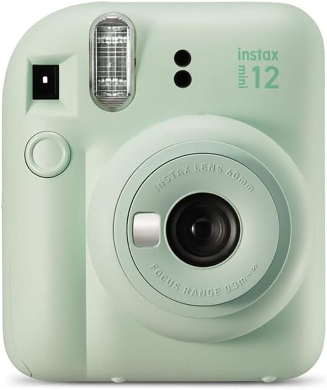 Fujifilm Pack Best Memories Instax Mini 12 Appareil photo instantané vert menthe + Film Instax Mini 10 unités. + 3 Cadres Photo - Taille de l'image 62x46 mm - Flash Auto - Exposition Automatique - Mini Miroir pour Selfies - Mode Gros Plan