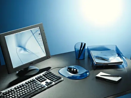 Tapis de souris repose-poignet en gel Esselte Dataline - 235 x 285 x 30 mm - Base antidérapante - Contrôle amélioré de la souris - Bleu transparent